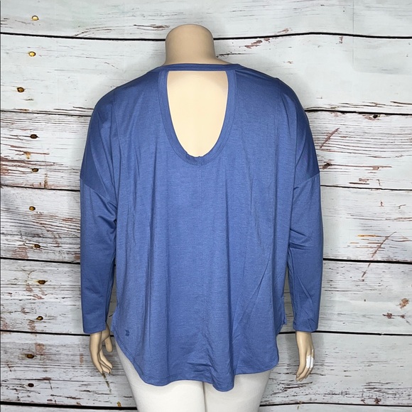 All in Motion NWT Size 1X Blue Cut-Out Back Long Sleeve Athletic Top - Picture 1 of 4